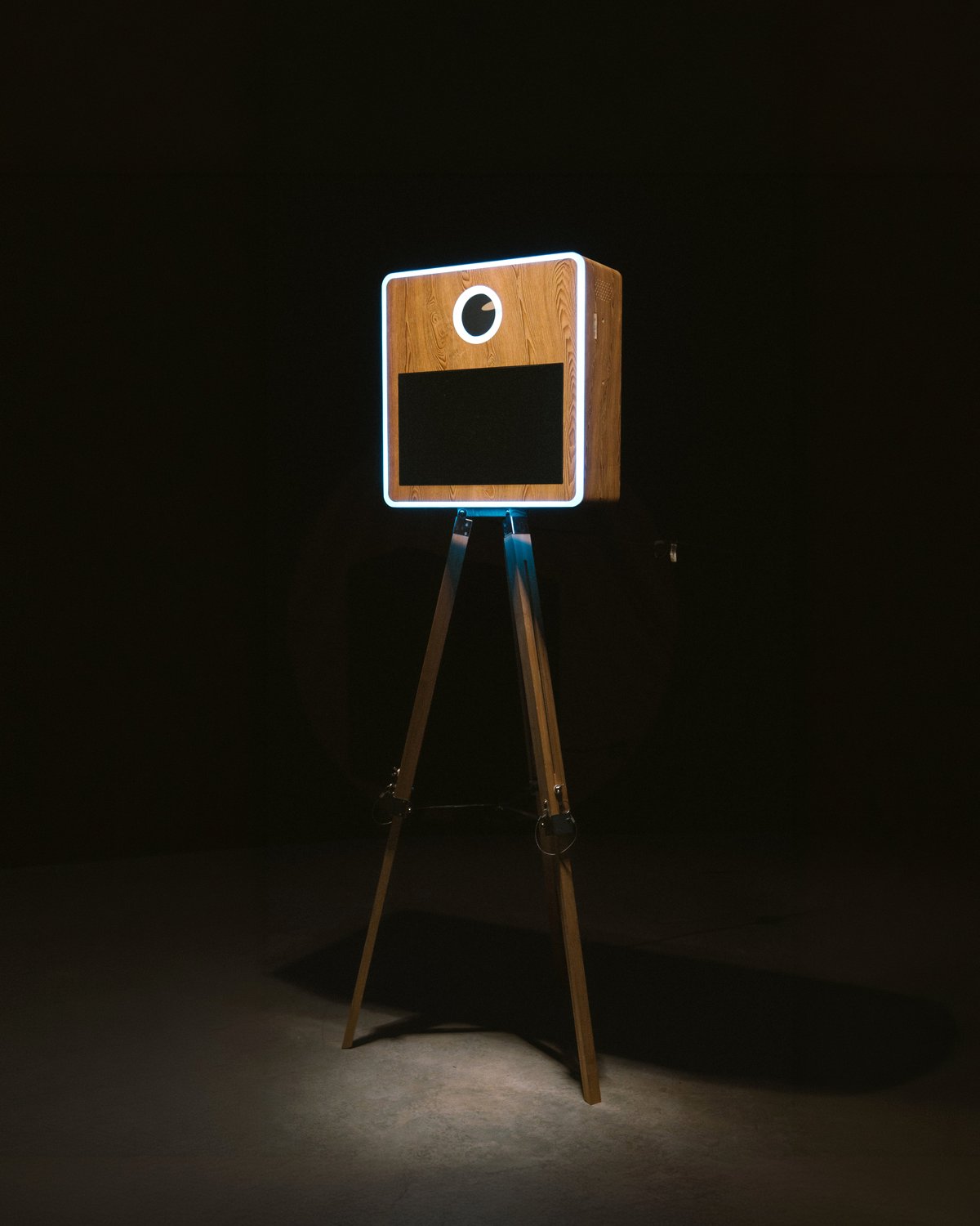 The Wooden — handcrafted wood photo booth